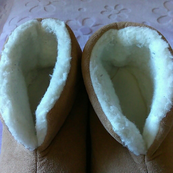 Men's Slippers R.G. Barry Corp. - Picture 7 of 7